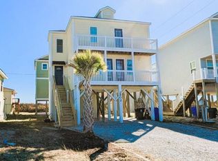 2802 Island Dr, North Topsail Beach, NC 28460