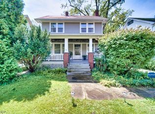 3336 E Scarborough Rd, Cleveland Heights, OH 44118