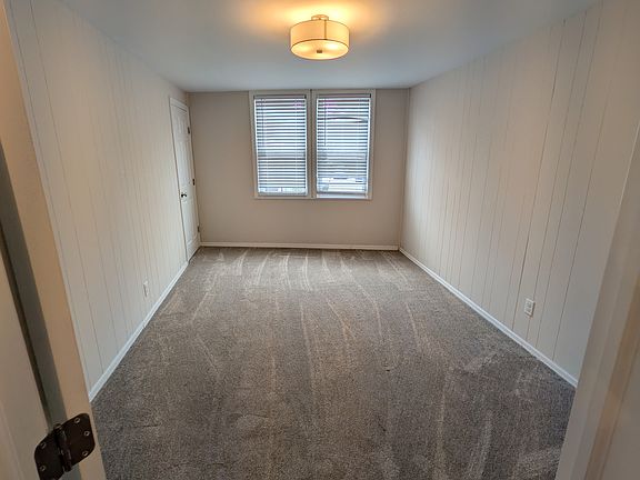4th image of 700 Bloomfield Ave #A