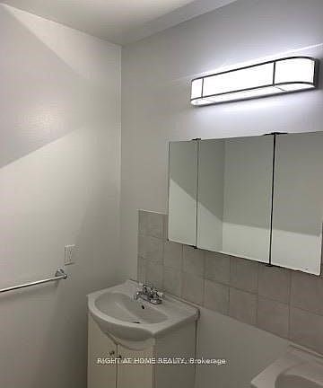 5th image of 751 Queen St E Unit 3
