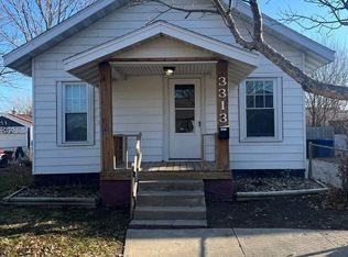 3313 SW 7th St, Des Moines, IA 50315