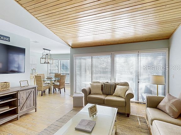 2nd image of 85 Lighthouse Rd APT 2389