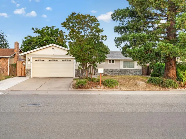 7263 Hayward Dr, Sacramento, CA 95828
