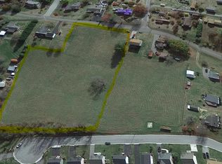 807 Forest Ave, Radford, VA 24141