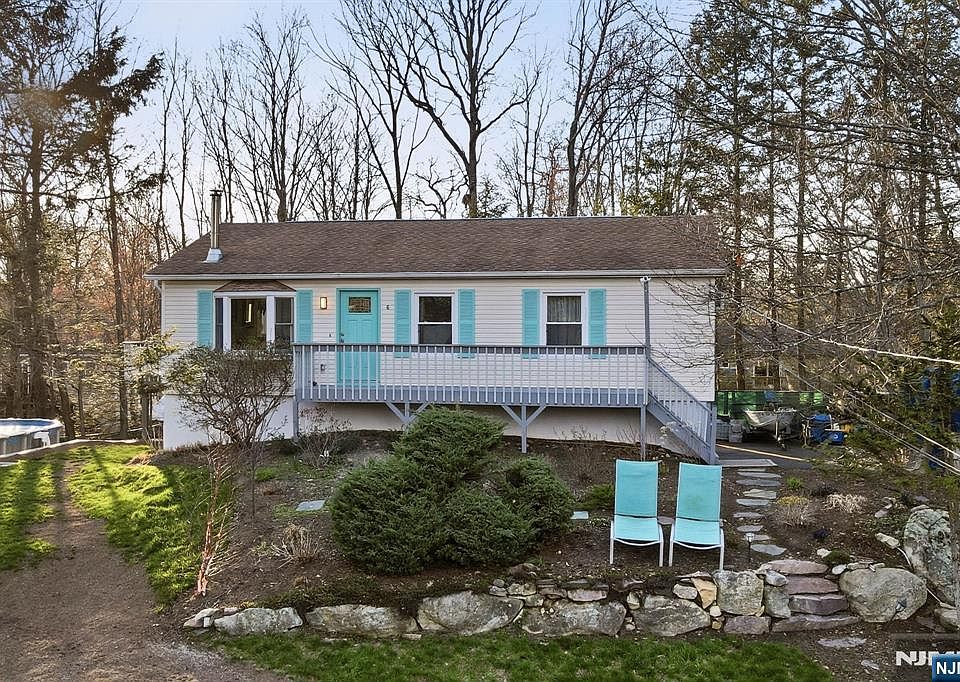 1st image of 6 Ramsay Rd W