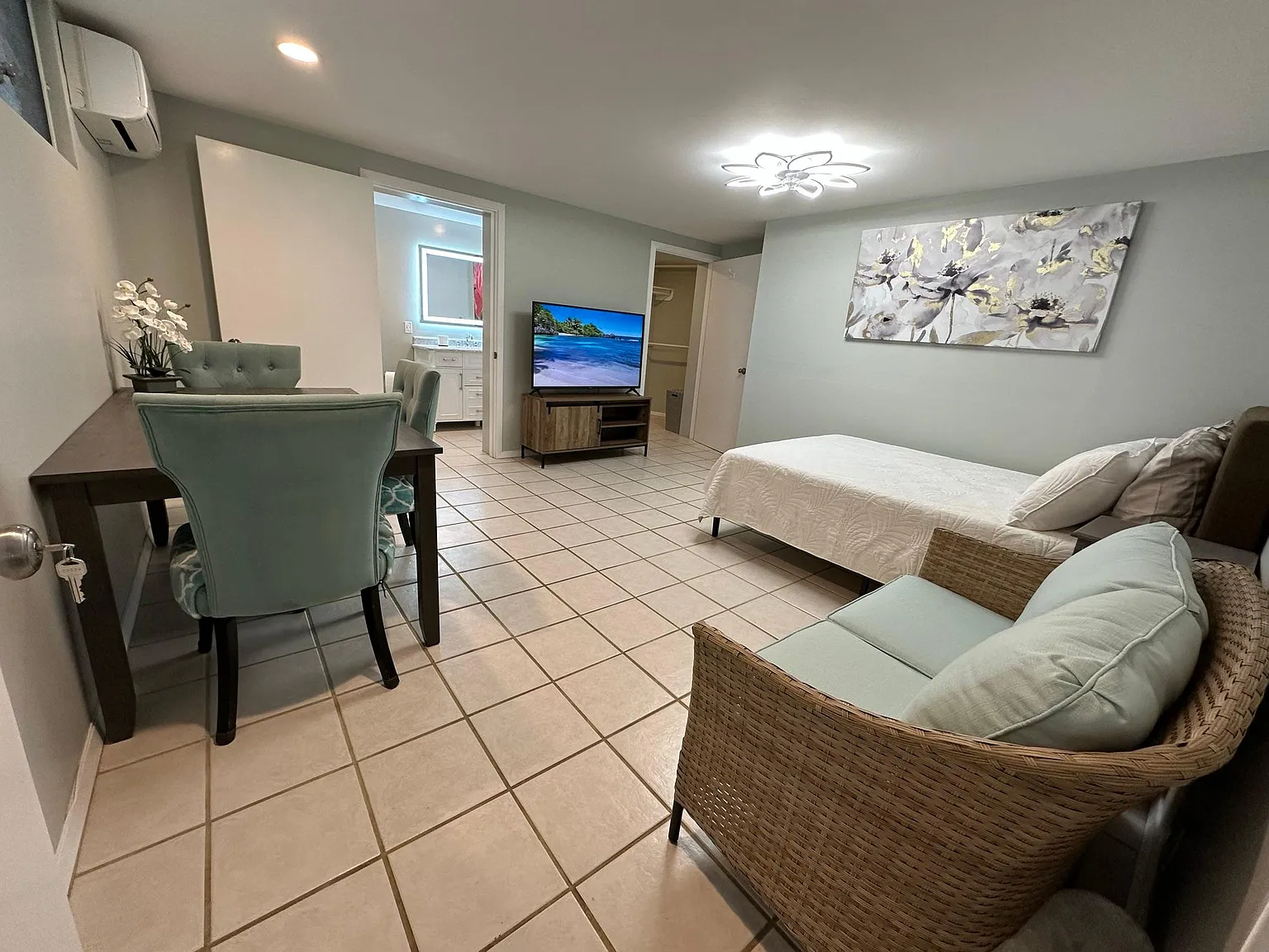 927 Kamahele Pl — Photo 2