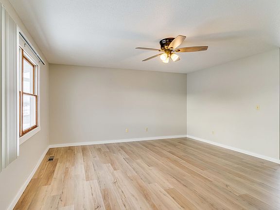 3rd image of 1315-1323 Branding Iron Rd #1321