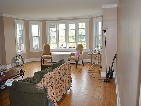 5th image of 8230 S Michigan Ave #3