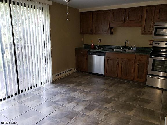 4th image of 615 S Terrace Dr
