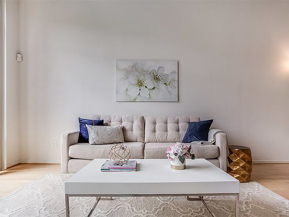 4th image of 24 Avenue At Port Imperial APT 428