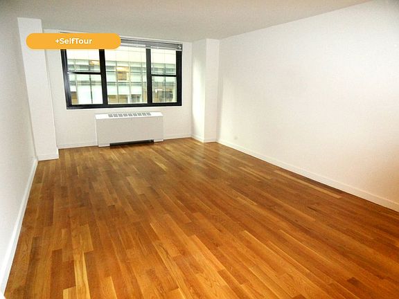 5th image of 330 W 58th St APT 15N