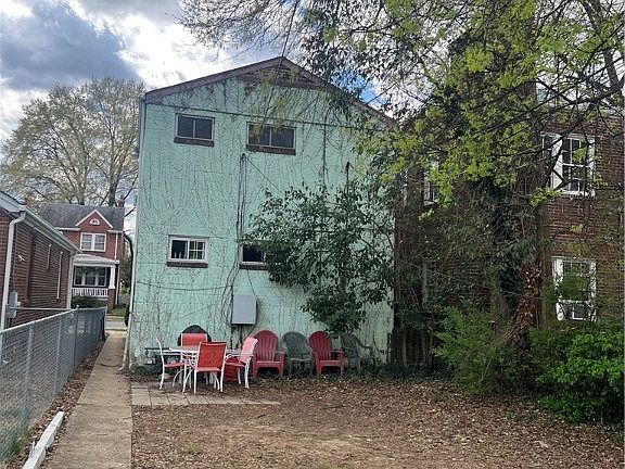 2nd image of 3114 Park Ave