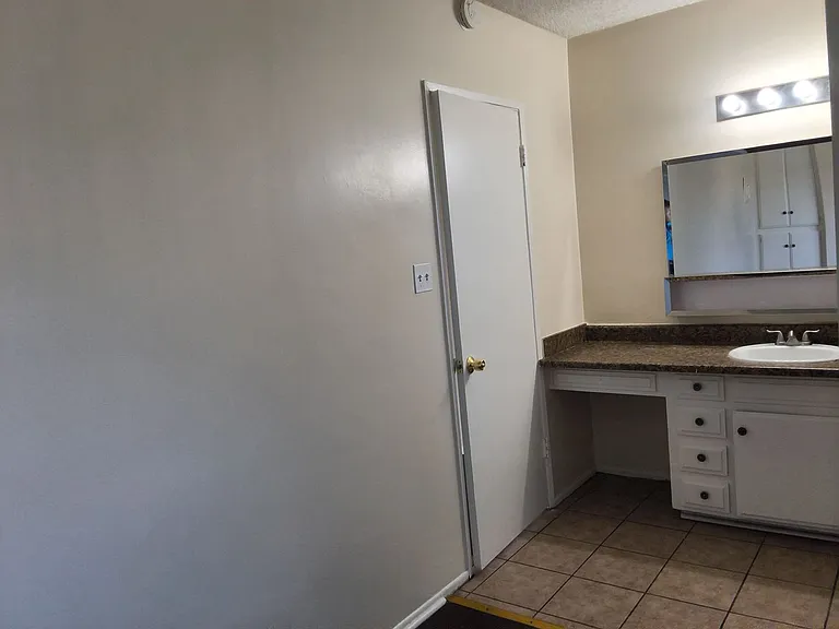 109 Almansor St — Photo 11