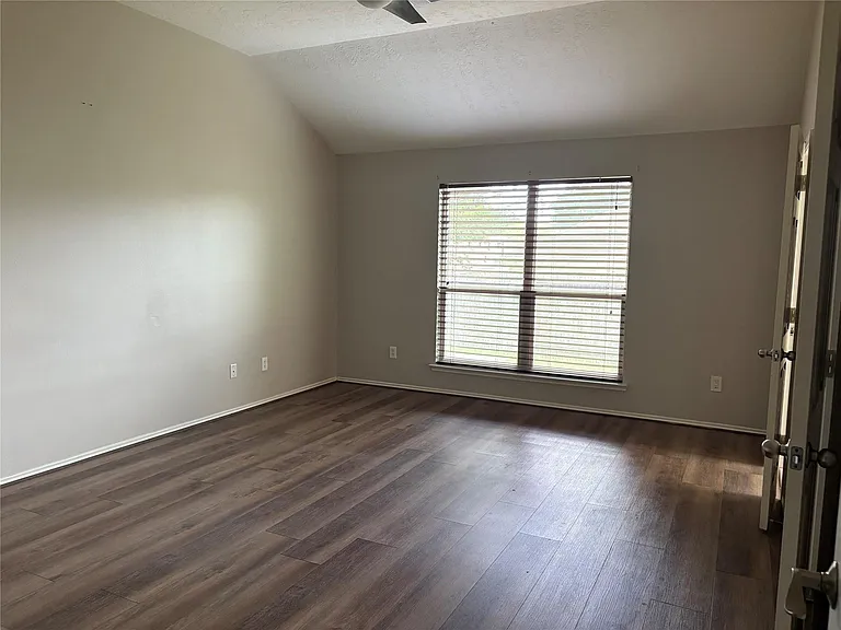 18499 Sunrise Pnes — Photo 4