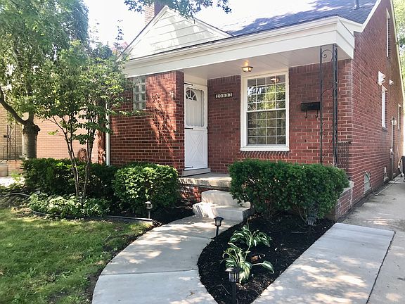 2nd image of 20903 Beaufait St