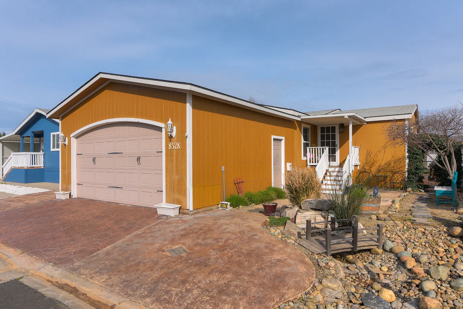 8578 Calais Cir photo 1