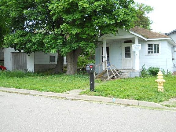 3rd image of 126 Magnolia Ave