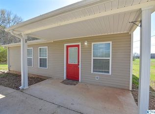 1815 W Market St, Athens, AL 35611