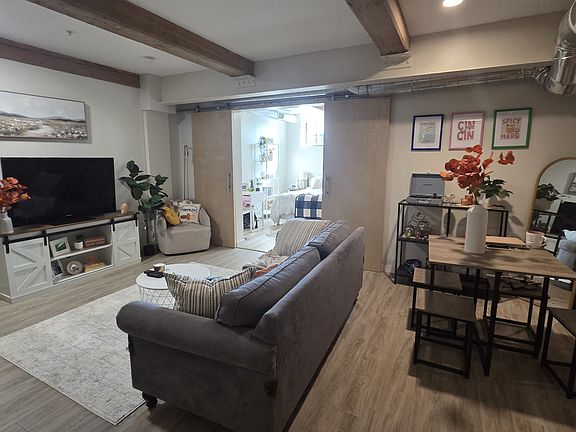 3rd image of 127 Guild St #101