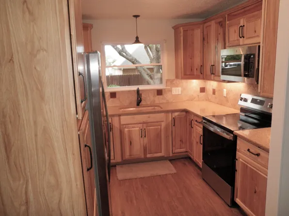 1606 Chisholm Ct, Salado, TX 76571