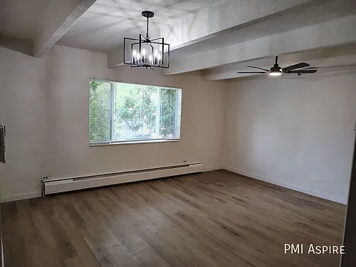 1600 Geneva St #103 Photo 1