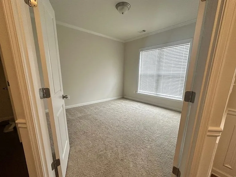 3550 Graham Way — Photo 13