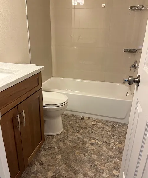 Bloomingdale Villas Ct — Photo 15