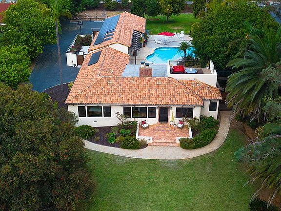 2nd image of 3042 Highland Dr