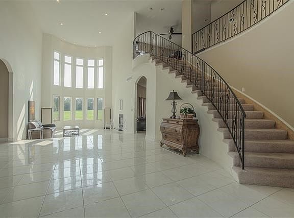 2nd image of 10705 S Wildflower Dr