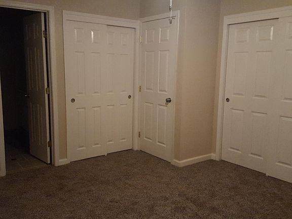5th image of 2940 Stanford Ln