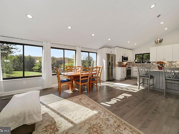 4th image of 11724 Silent Valley Ln