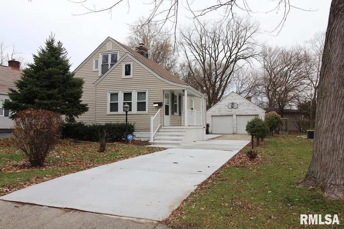 1714 W Gilbert Ave photo 1