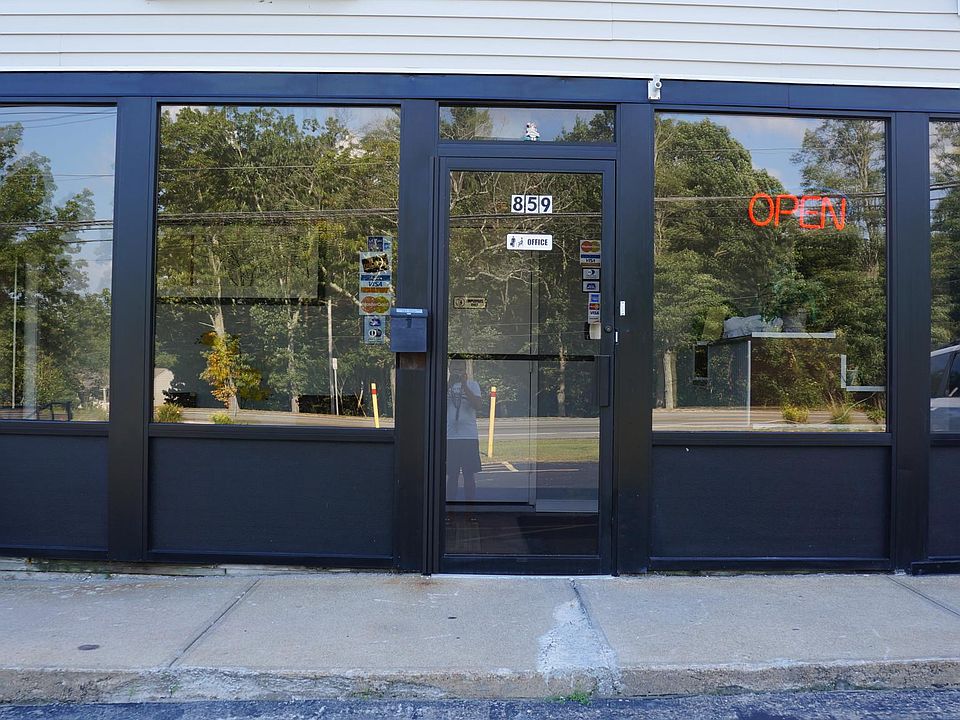 2nd image of 859 Victory Hwy