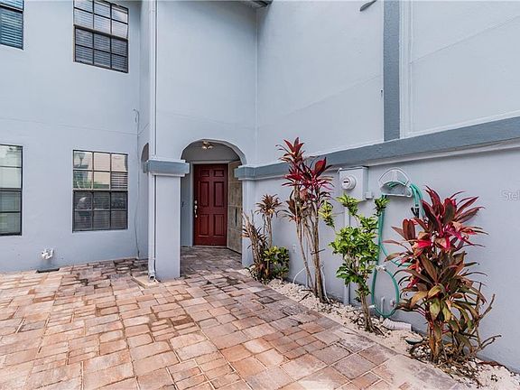 2nd image of 4230 Brentwood Park Cir