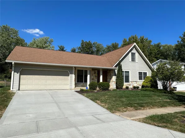 15489 Hitchcock Rd, Chesterfield, MO 63017