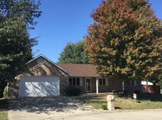 623 Brook Stone Ct, Freeburg, IL