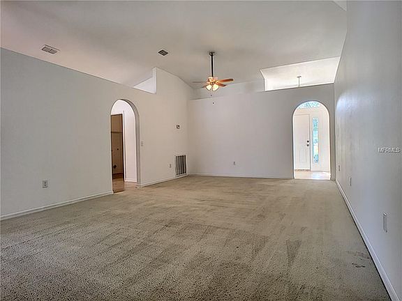 3rd image of 444 Hammerstone Ave