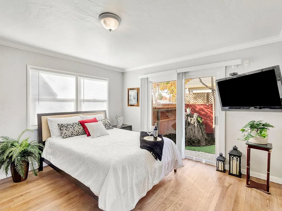 82 S 28th St #82