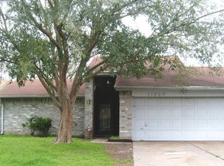 11535 Villa Heights Dr, Houston, TX 77066
