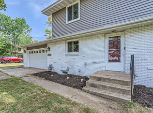7808 Florida Cir N, Brooklyn Park, MN 55445