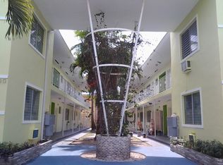 1210 Marseille Dr, Miami Beach, FL 33141