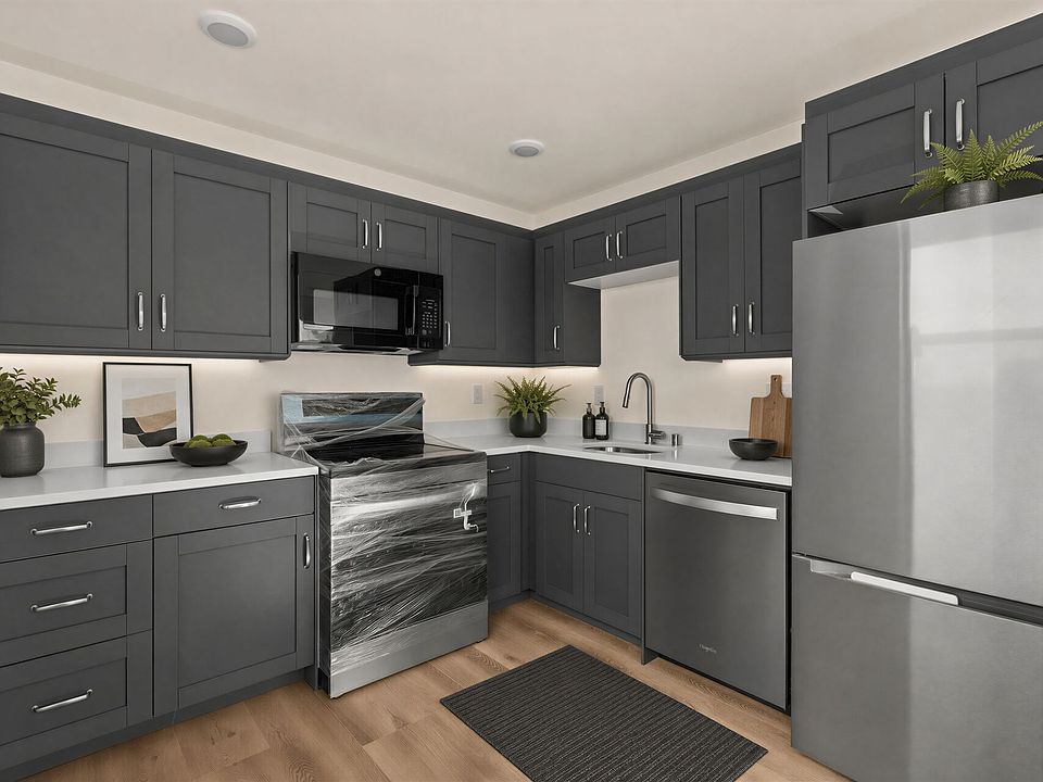 1st image of 3316 Luna Ave #2