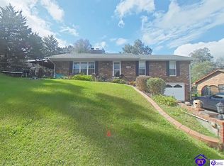 1139 Thomas St, Radcliff, KY 40160