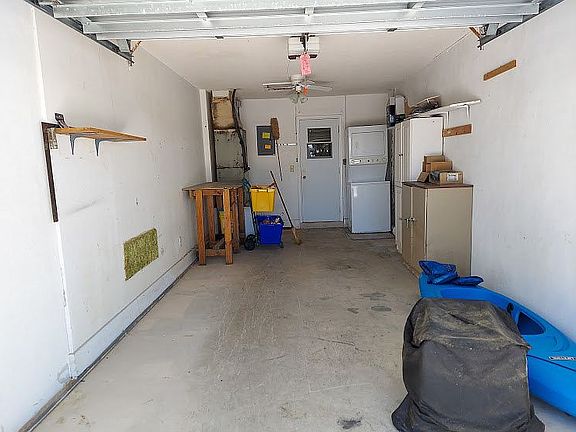 garage & laundry