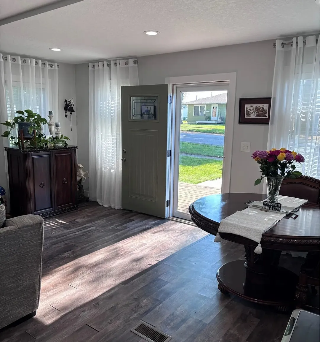 3 bed, 1636 sqft, $2,200 — Photo 3