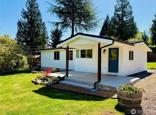 477 W Lake Samish Dr, Bellingham, WA 98229