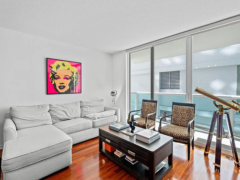 347 N New River Dr E #606 — Photo 11