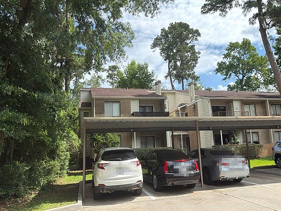 3rd image of 3500 Tangle Brush Dr APT 28