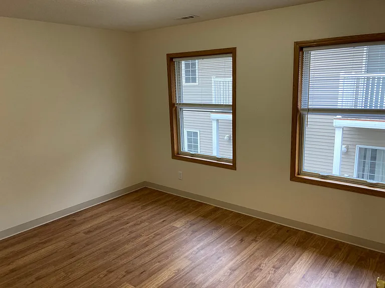 414 S 4th St #101 — Photo 10