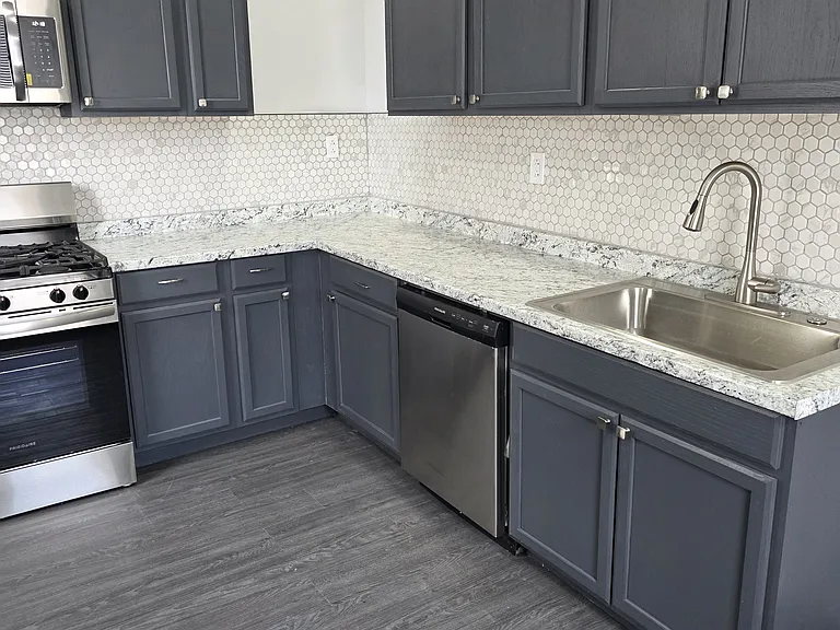 6428 W Girard Ave #1 — Photo 36